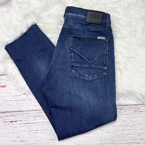👖|•HUDSON•| Dark Wash Raw Hem Tapered Leg Jeans Size 34👖